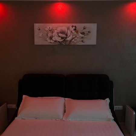 Cezara Apartment Galati  Bagian luar foto